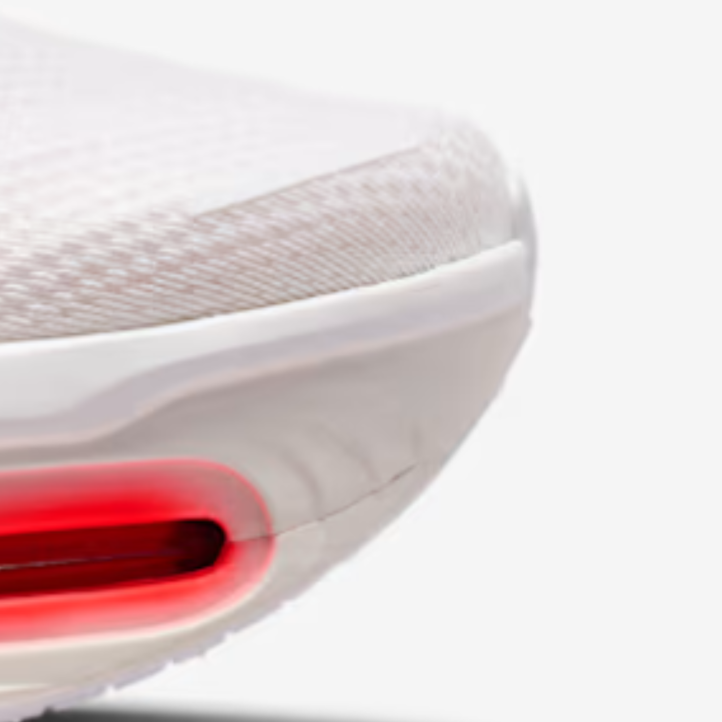 Vomero Premium White Crimson